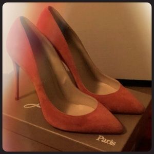 Pretty in Pink!! Timeless and sexy!! A must-have!